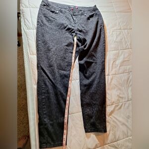 Torrid animal print black jeggings sz 16